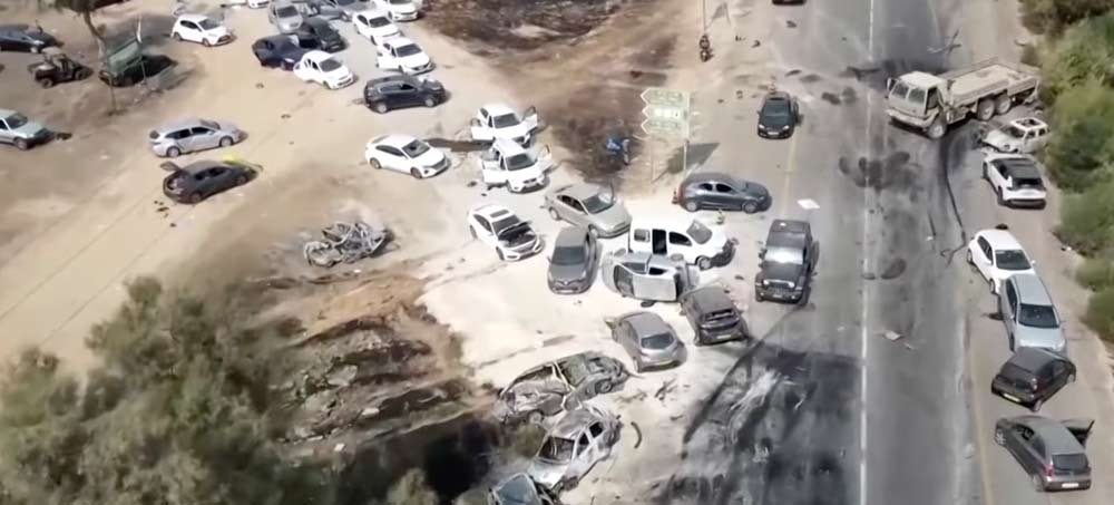 Screenshot aus Dronenvideo nach dem Supernova Festival Massaker